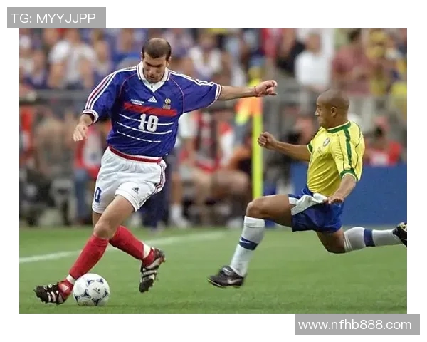 世界足球球星实力排行榜全面解析与精彩表现回顾