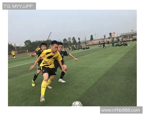 定格绿茵激情瞬间展现足球球星动作拍照艺术魅力